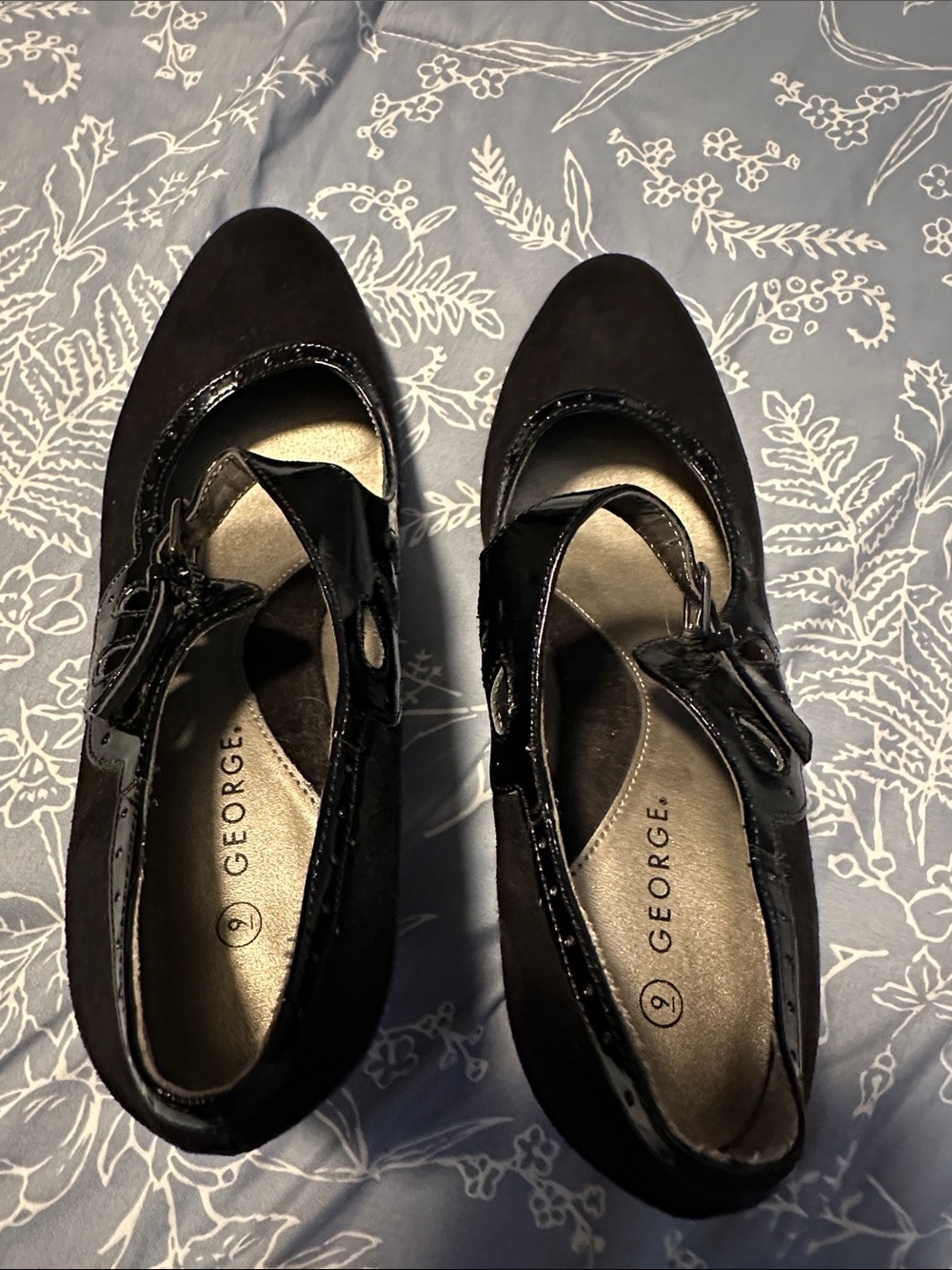 GEORGE size 9 BLACK Heel shoes with Patent Strap